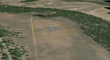 Load image into Gallery viewer, 9.3 Acres in Klamath County Oregon
