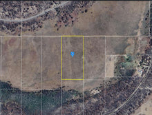 Load image into Gallery viewer, 9.3 Acres in Klamath County Oregon
